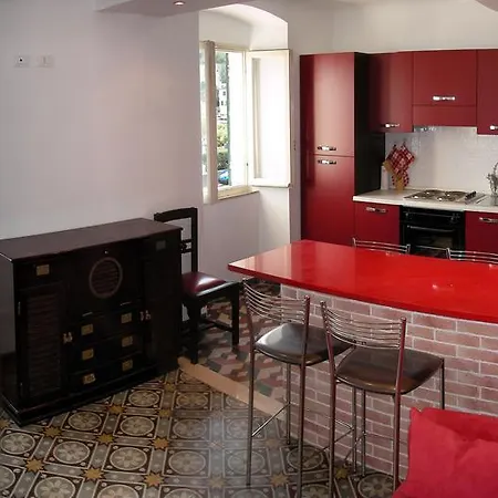 Casa Flora Nyaraló *